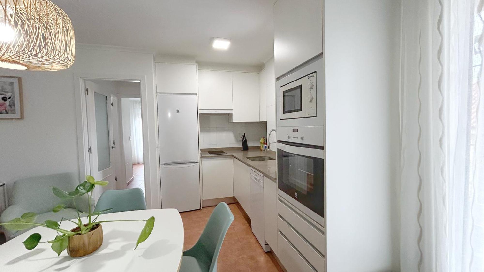 Comillas Bº Casasola - Residencial Lagos Azules - Netflix, Prime, Wifi & Free Indoor Parking Zewnętrze zdjęcie
