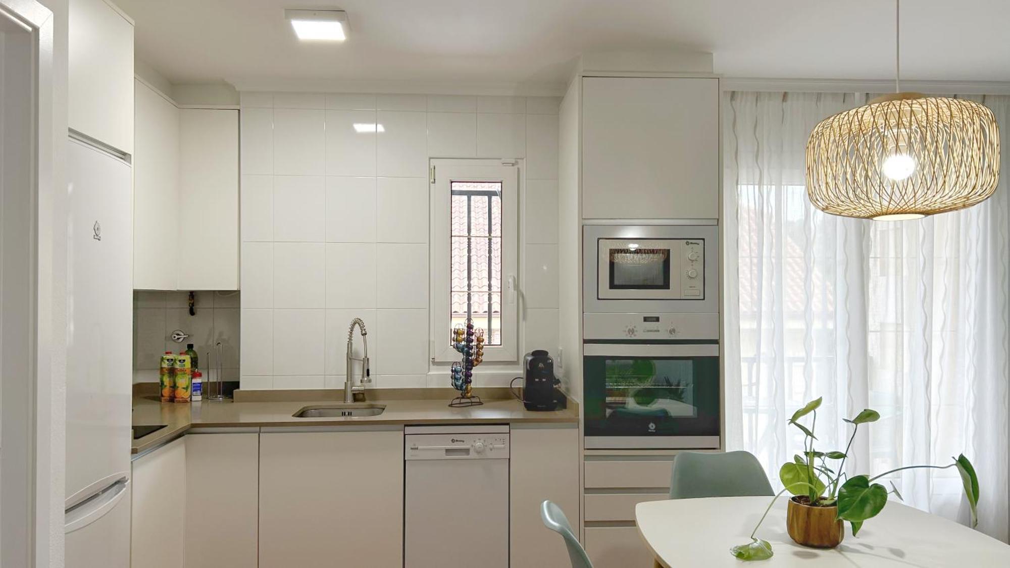 Comillas Bº Casasola - Residencial Lagos Azules - Netflix, Prime, Wifi & Free Indoor Parking Zewnętrze zdjęcie