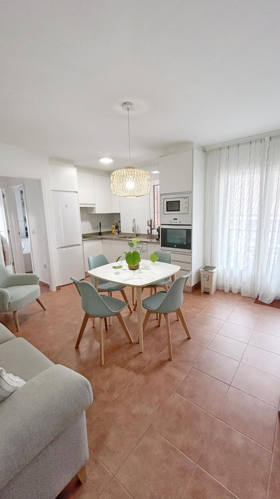 Comillas Bº Casasola - Residencial Lagos Azules - Netflix, Prime, Wifi & Free Indoor Parking Zewnętrze zdjęcie