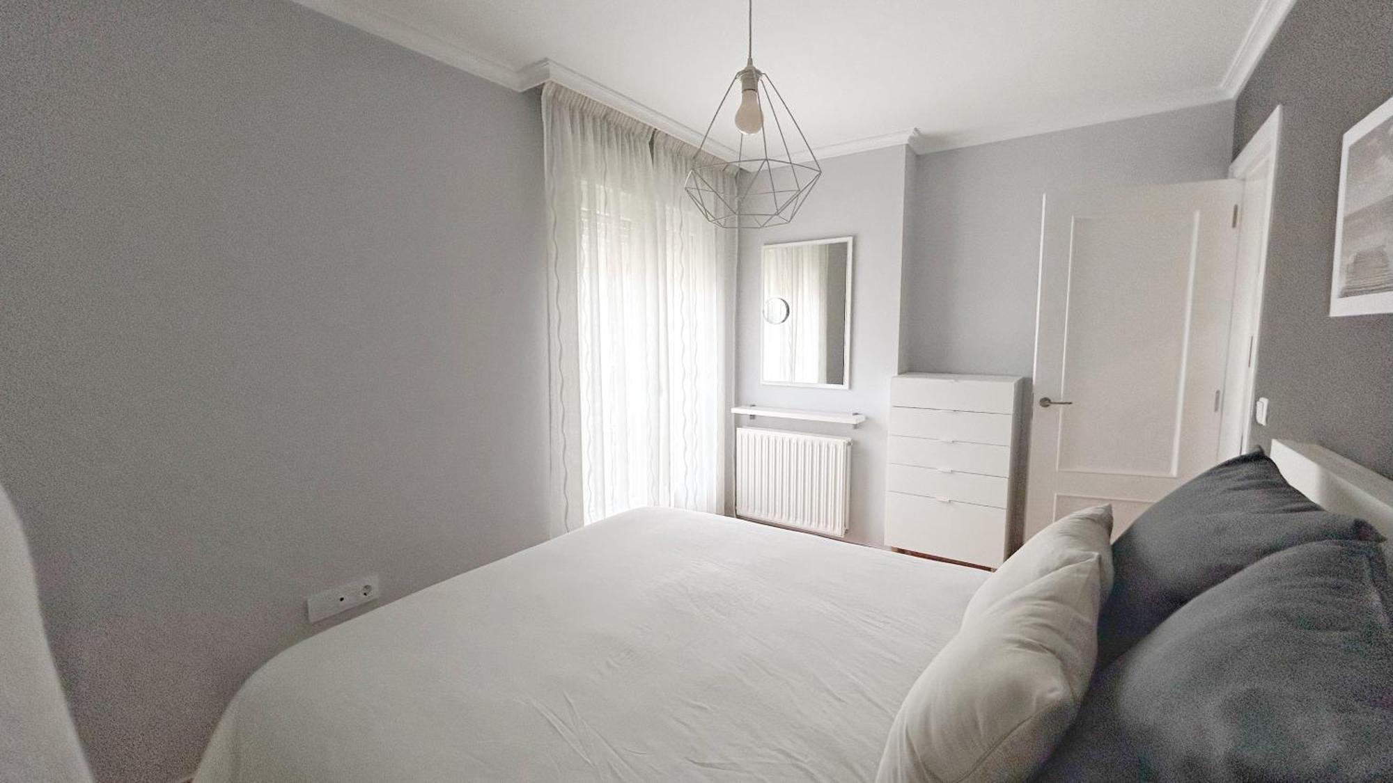 Comillas Bº Casasola - Residencial Lagos Azules - Netflix, Prime, Wifi & Free Indoor Parking Zewnętrze zdjęcie